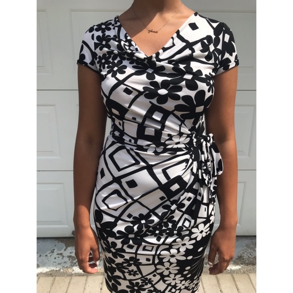 Bold graphic black&white print dress - Picture 1 of 6